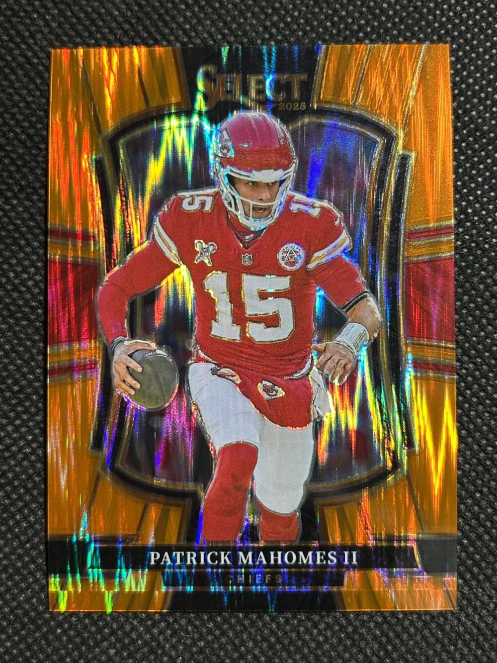 2025 PANINI SELECT - PATRICK MAHOMES II ORANGE SHOCK /399 SP #107 CHIEFS